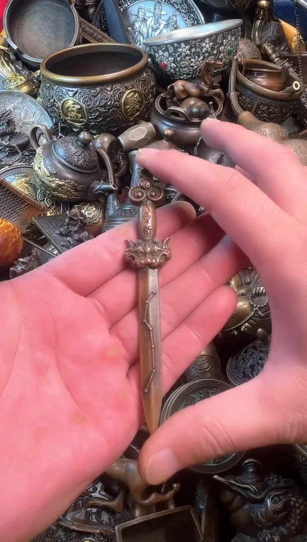 精美铜器点击下单