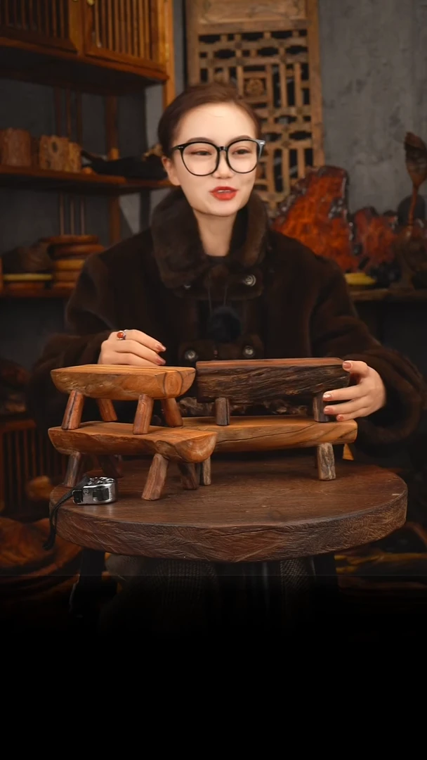 老叶木作作品欲小凳子一个