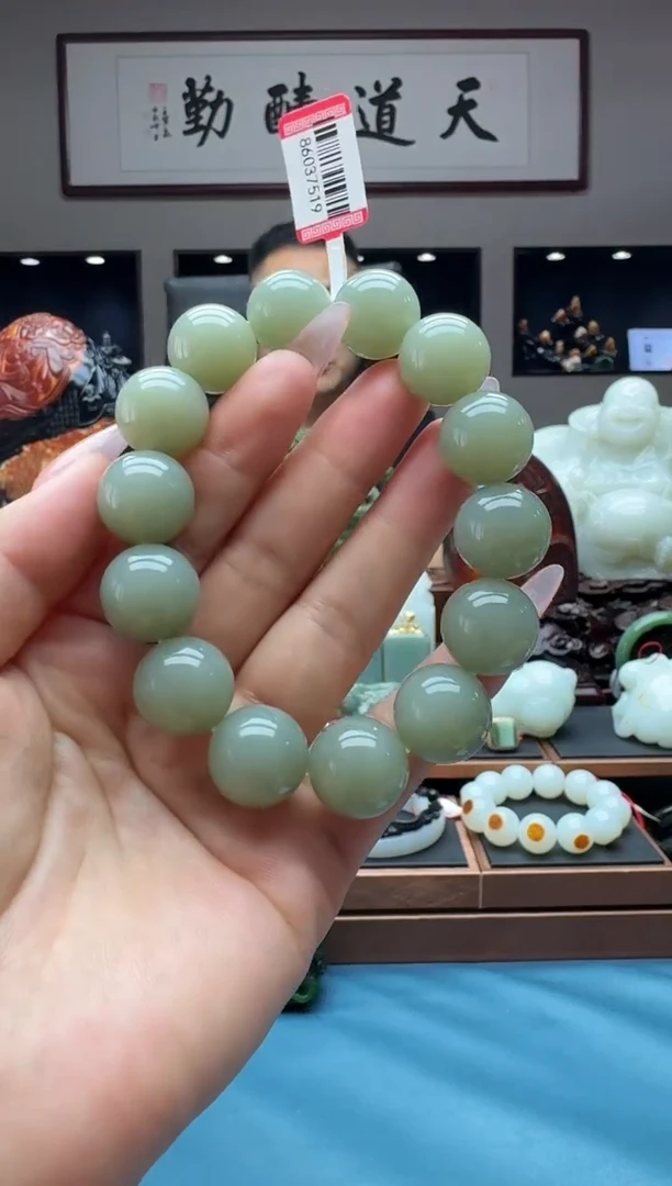 手串未镶嵌和田玉qml