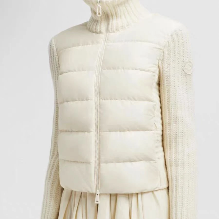 全新未使用 MONCLER 盟可睐Logo徽标拉链长袖羽绒服 女款 白色