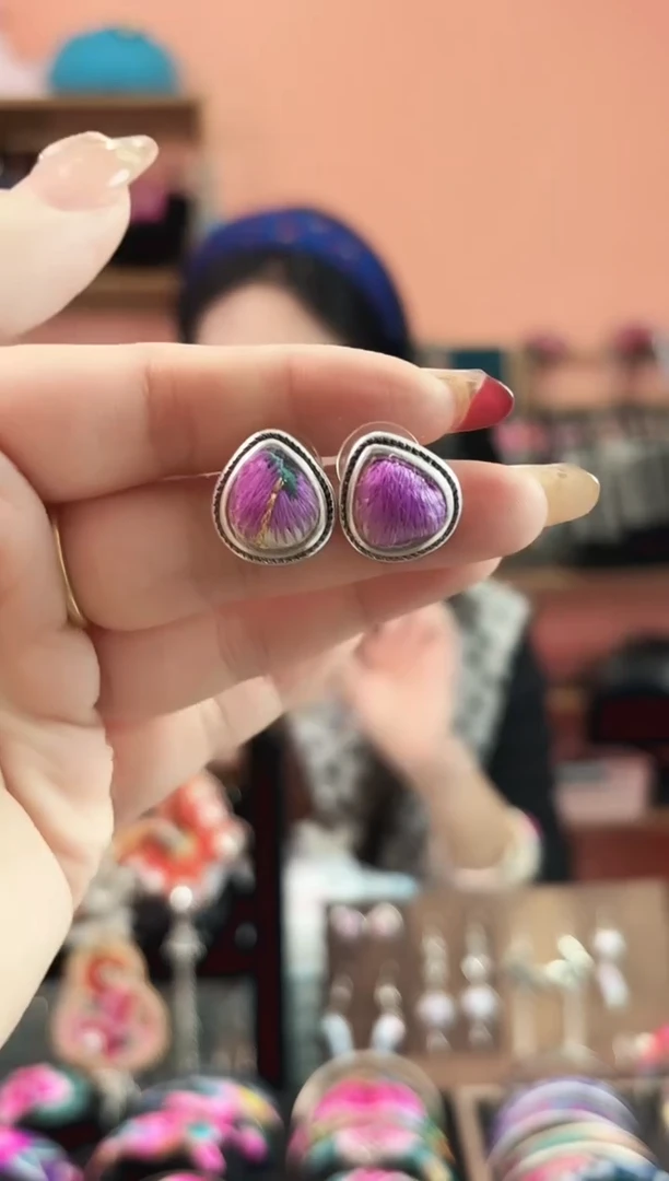 织绣艺枝独绣手工饰品  199