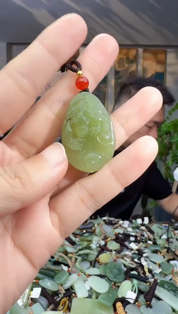 未镶嵌和田玉挂件拍一发一