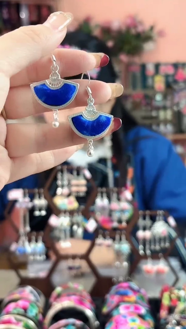 艺枝独绣手工饰品94