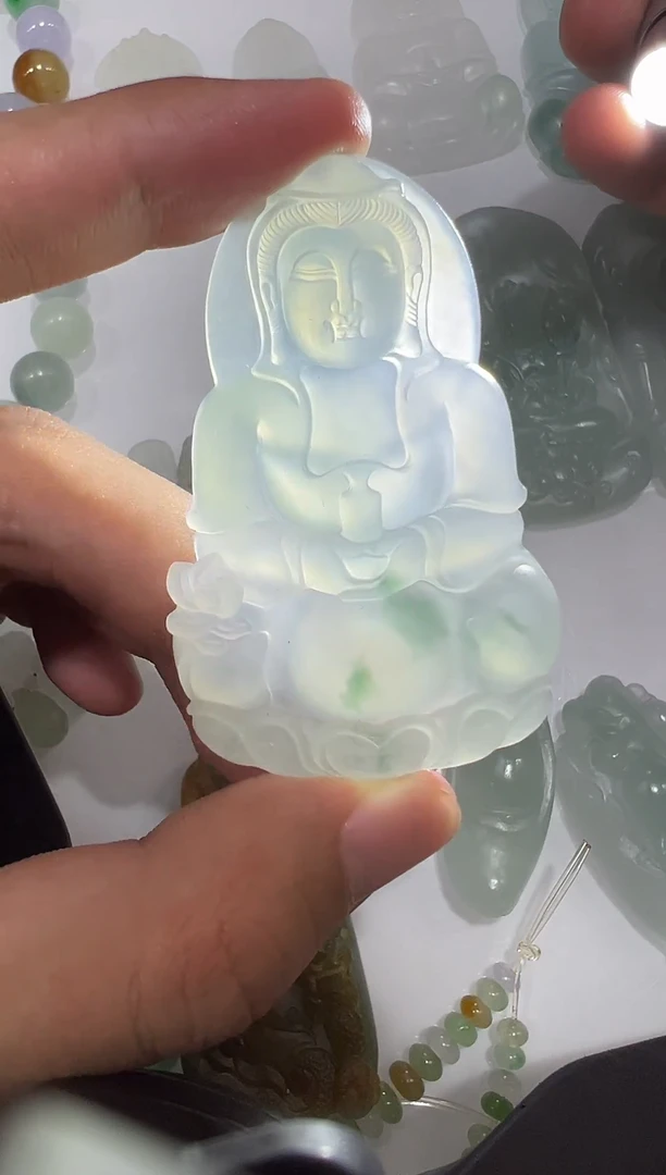 未镶嵌定制翡翠观音
