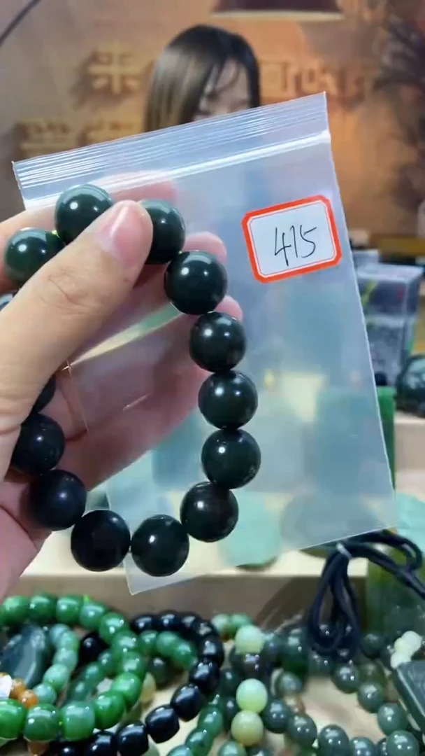 未镶嵌和田玉挂件1