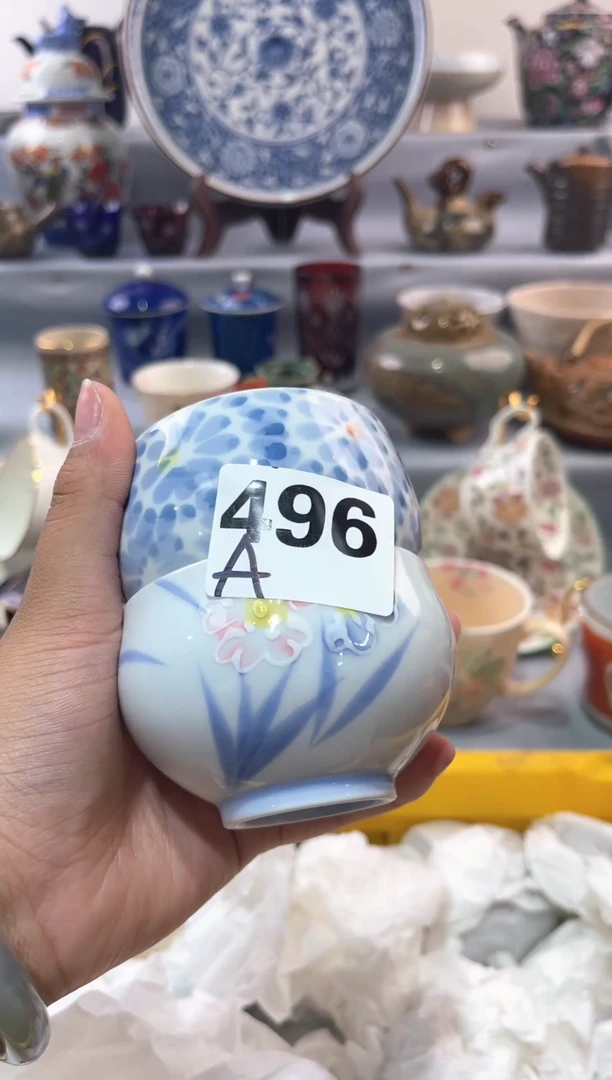 瓷片卖****婧        A496