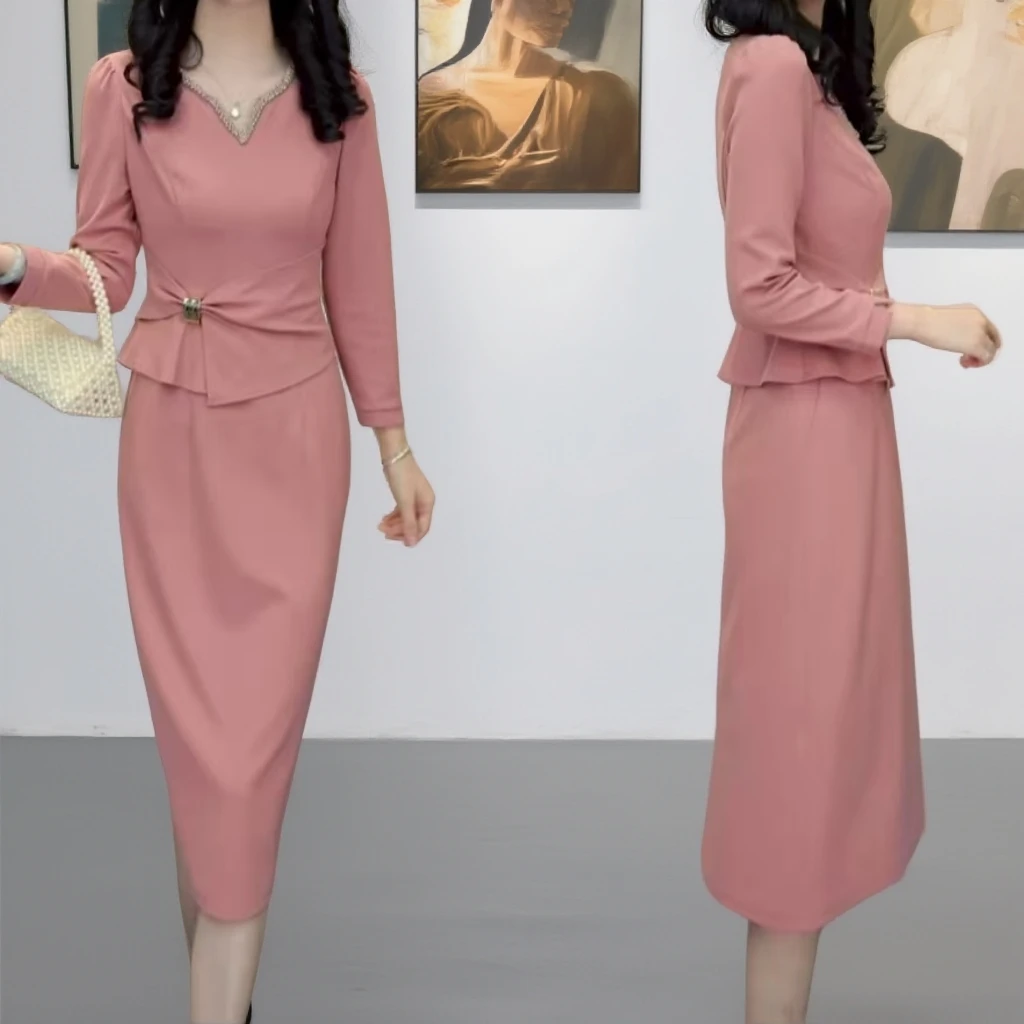 2025年春秋季新款减龄气质显瘦时尚洋气粉色女神范假两件连衣裙子