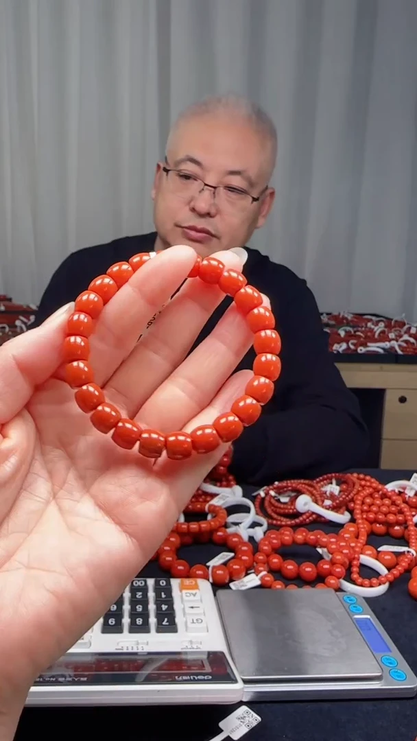 未镶嵌多样性发一件南红玛瑙【高货】柿锦红9mm保山直切单圈