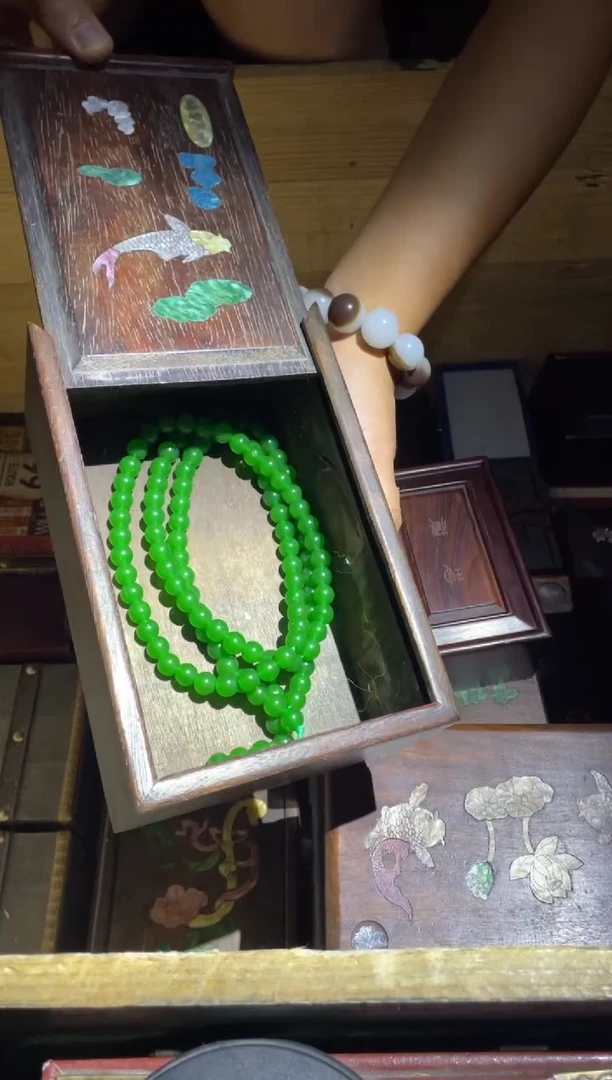 和田玉未镶嵌颈饰菠菜绿108颗项链1件卡1.0