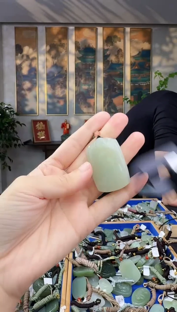 未镶嵌和田玉挂件拍一发一
