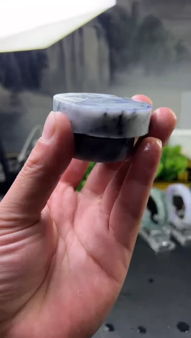 翡翠挂件未镶嵌镯芯