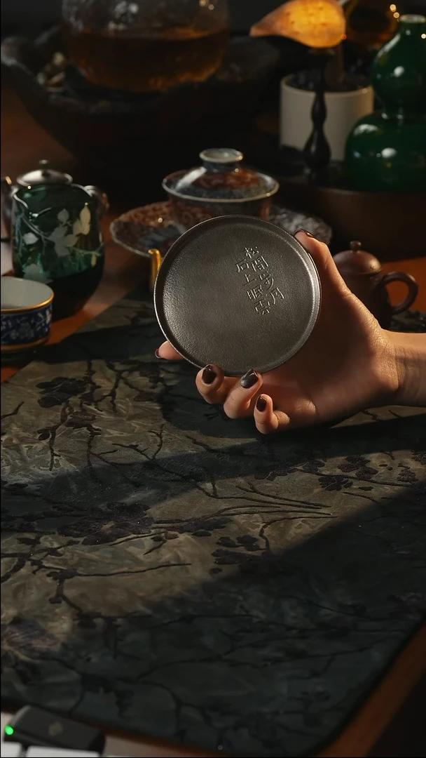 瓷片云由山坊