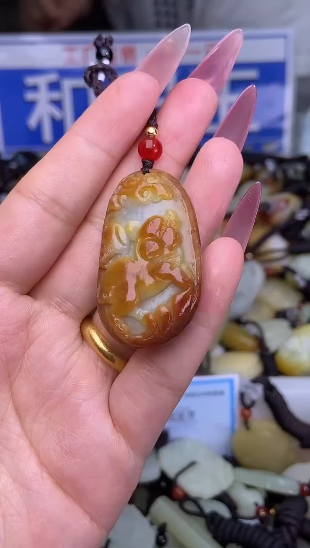 和田玉未镶嵌颈饰1