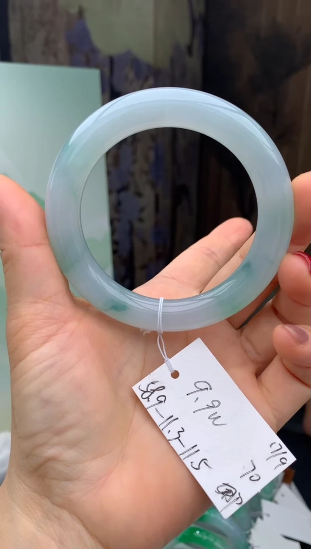 未镶嵌手镯翡翠45