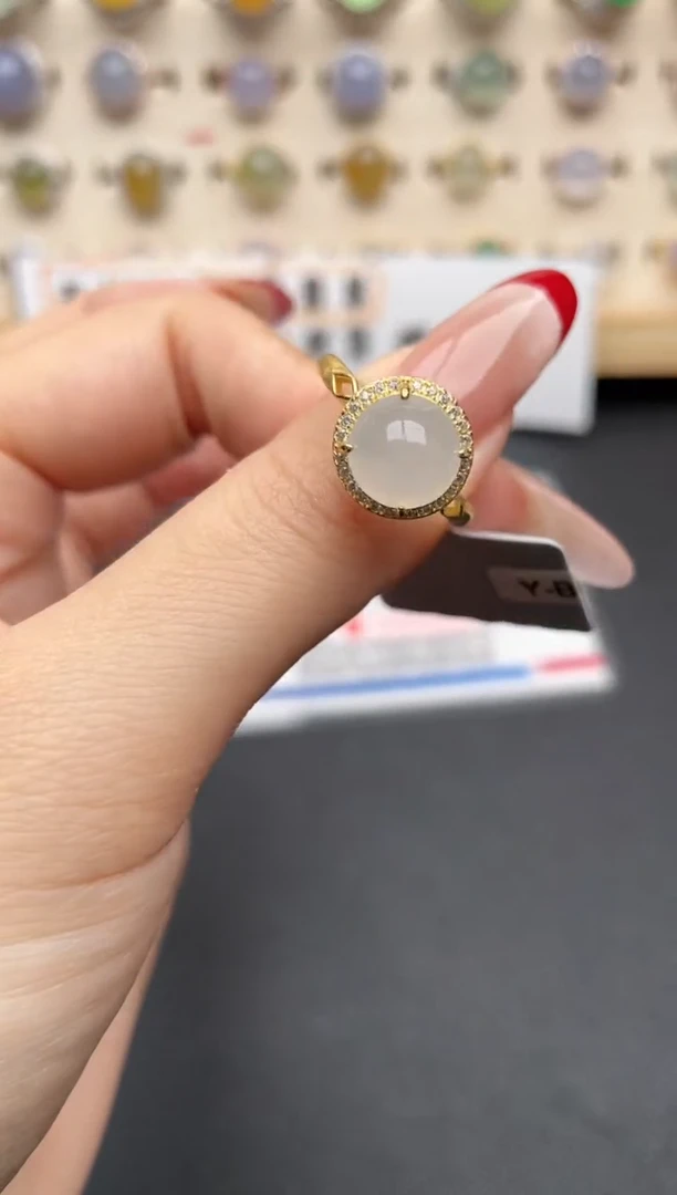 【闪购商品】翡翠戒指银S925镶嵌一物一证一礼盒