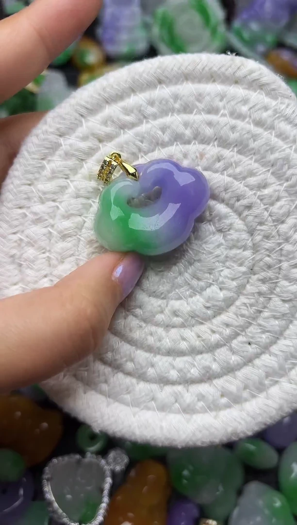 颈饰未镶嵌翡翠缅甸翡翠吊坠
