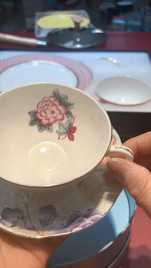 【闪购商品】瓷片锅碗瓢彭一件不剩