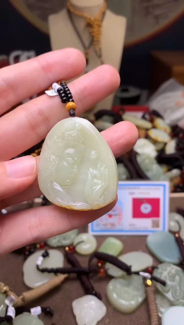 颈饰未镶嵌和田玉新疆料青海料清水和田玉吊坠