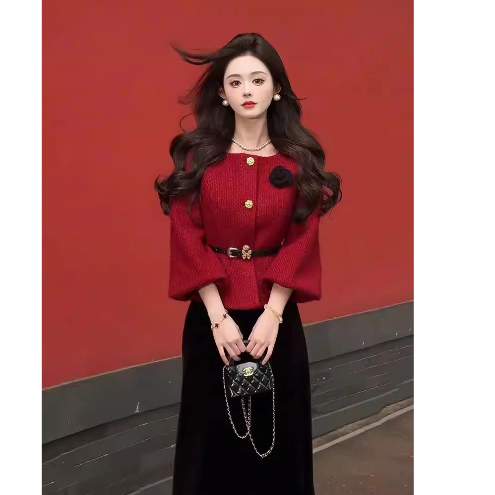 冬季富家千金名媛气质小洋装高级感小香风红色新年战袍连衣裙套装