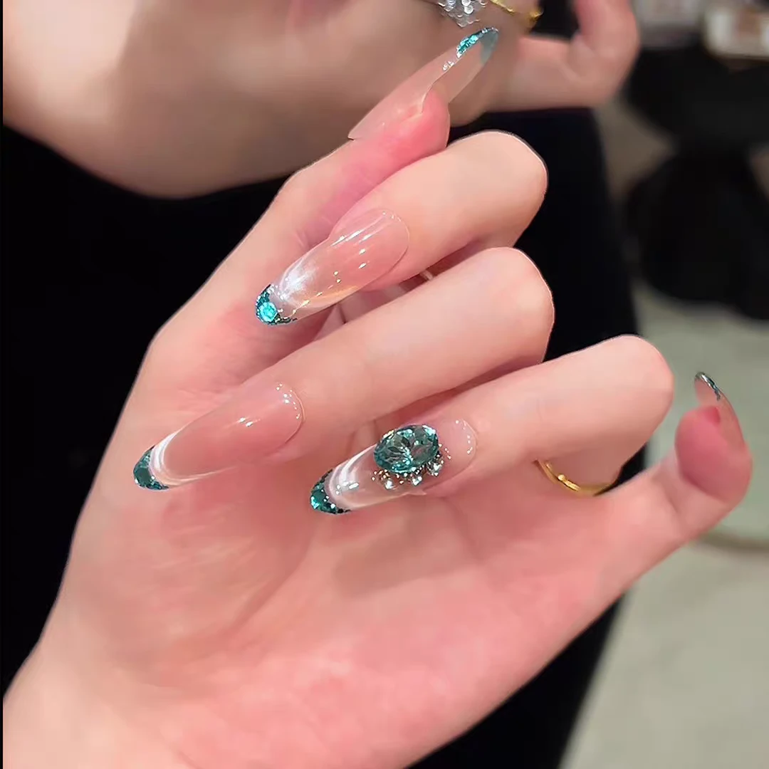 【蓝色多巴胺】穿戴甲高级感蓝色冰透猫眼美甲气质显白网红指甲贴片