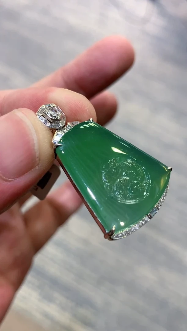 颈饰未镶嵌翡翠天然A货翡翠