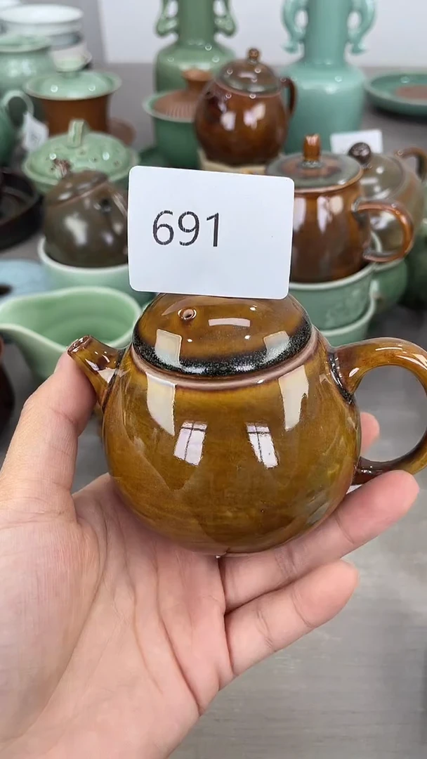 青瓷仓储福利清仓微瑕
