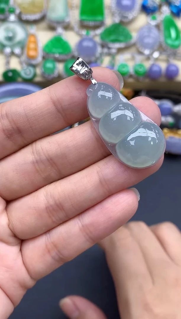 颈饰18K金镶嵌翡翠148-春日珠宝