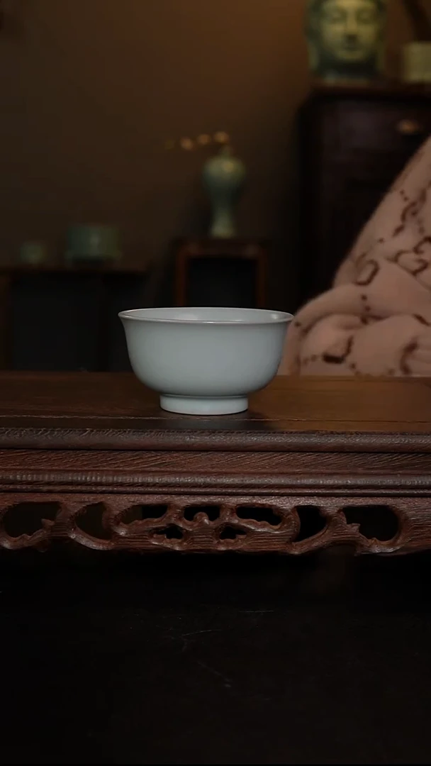 摆件仿古手工月白赤口杯