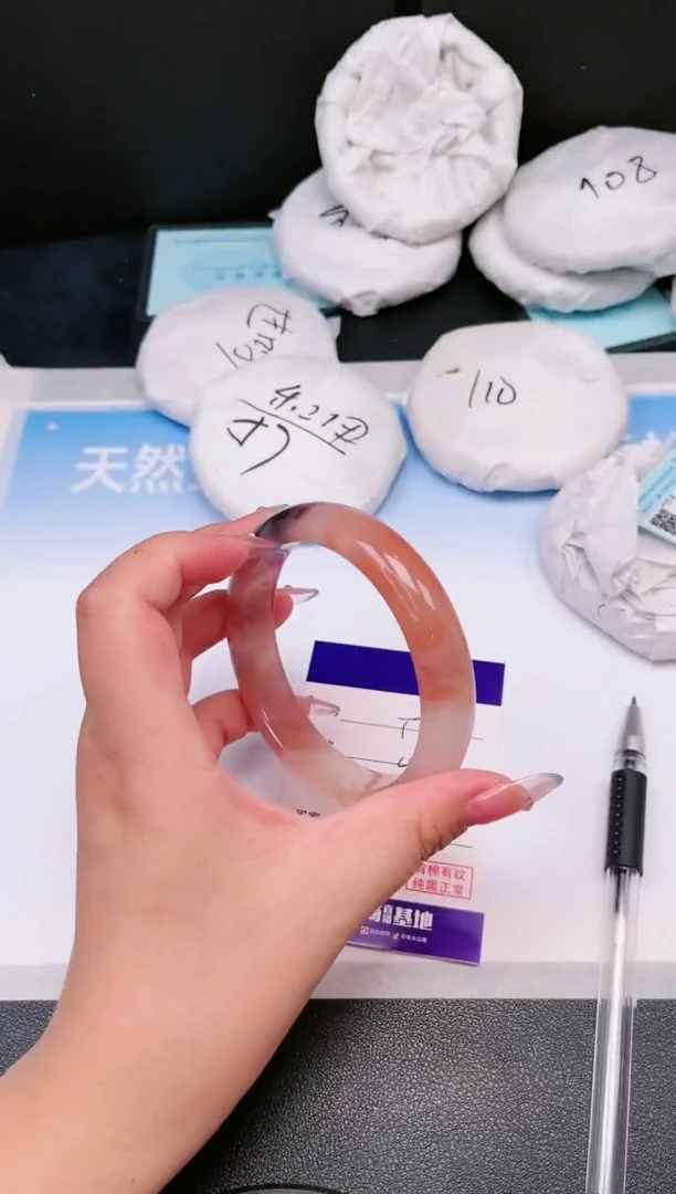 石英质玉手镯未镶嵌15T210-62