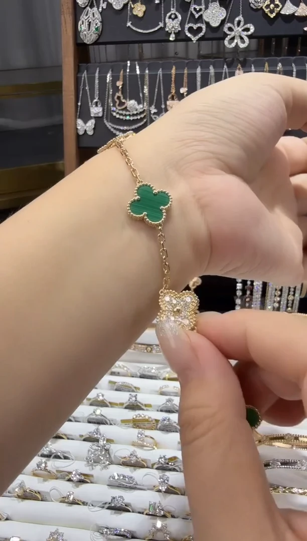 18K金镶嵌实验室培育钻石手链