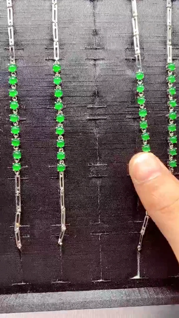 【闪购商品】定制翡翠未镶嵌N多样性发货拍一发一