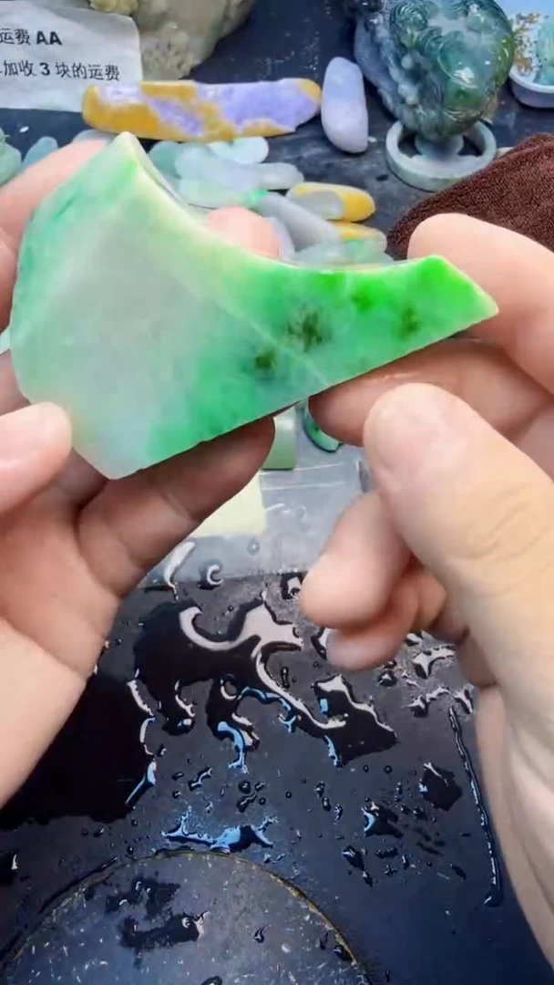 翡翠挂件未镶嵌天然翡翠005