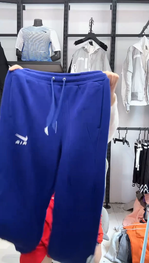 2349   编码  耐克卫衣服饰过款为准 尺码