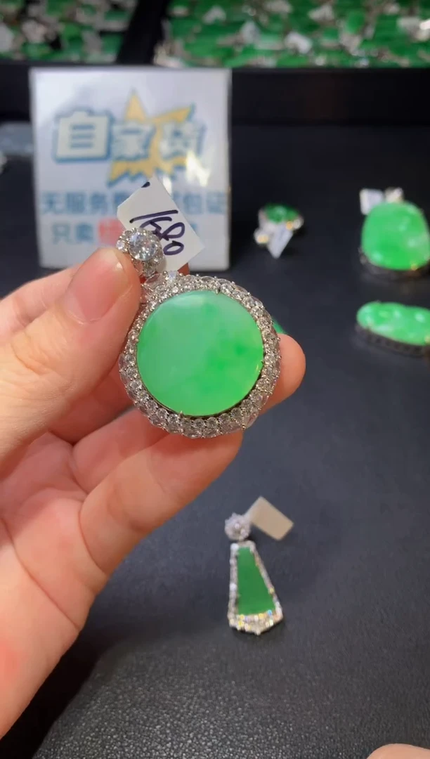 颈饰银S925镶嵌翡翠翡翠1