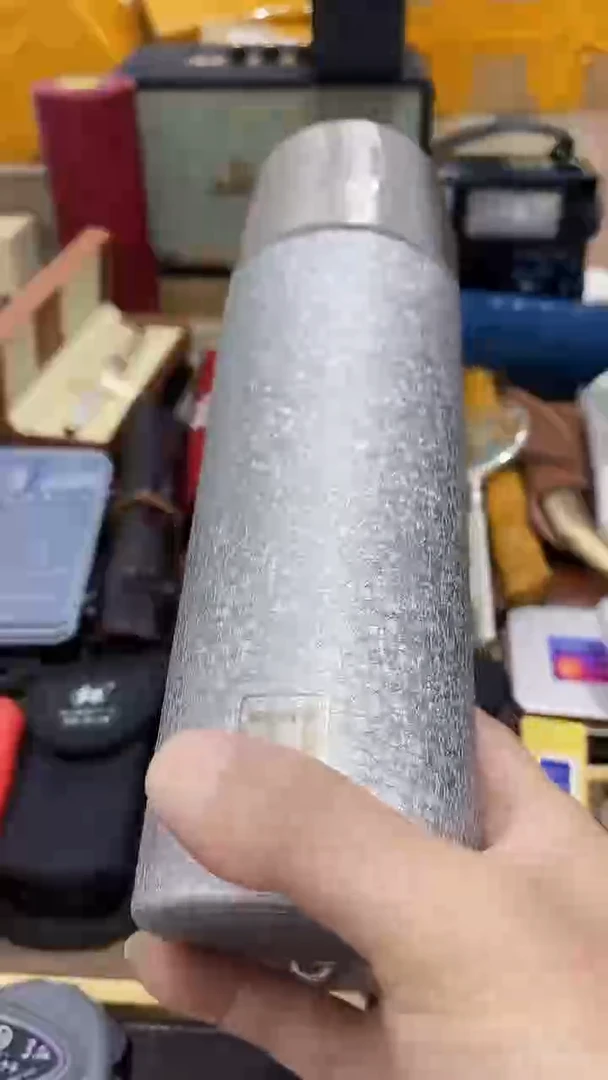 瓷片闪购商品 如图所示