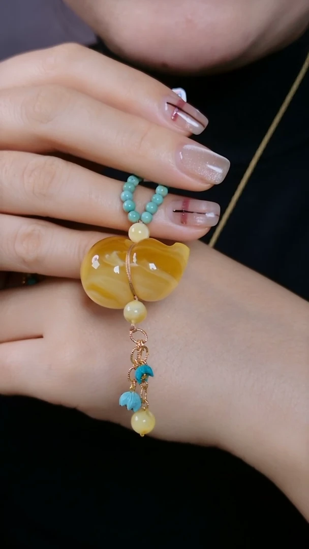 蜜蜡颈饰未镶嵌金白葫芦 吊坠