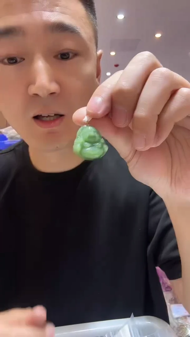 和田玉（糖玉）18K金镶嵌颈饰B1