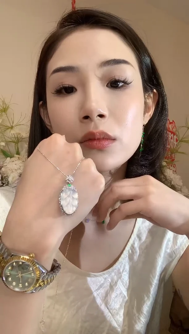 吊坠(不含链)18K金镶嵌翡翠A28