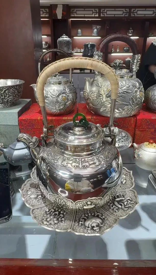 小****的足银手工精工仿工藤延年造高抛光烧水壶