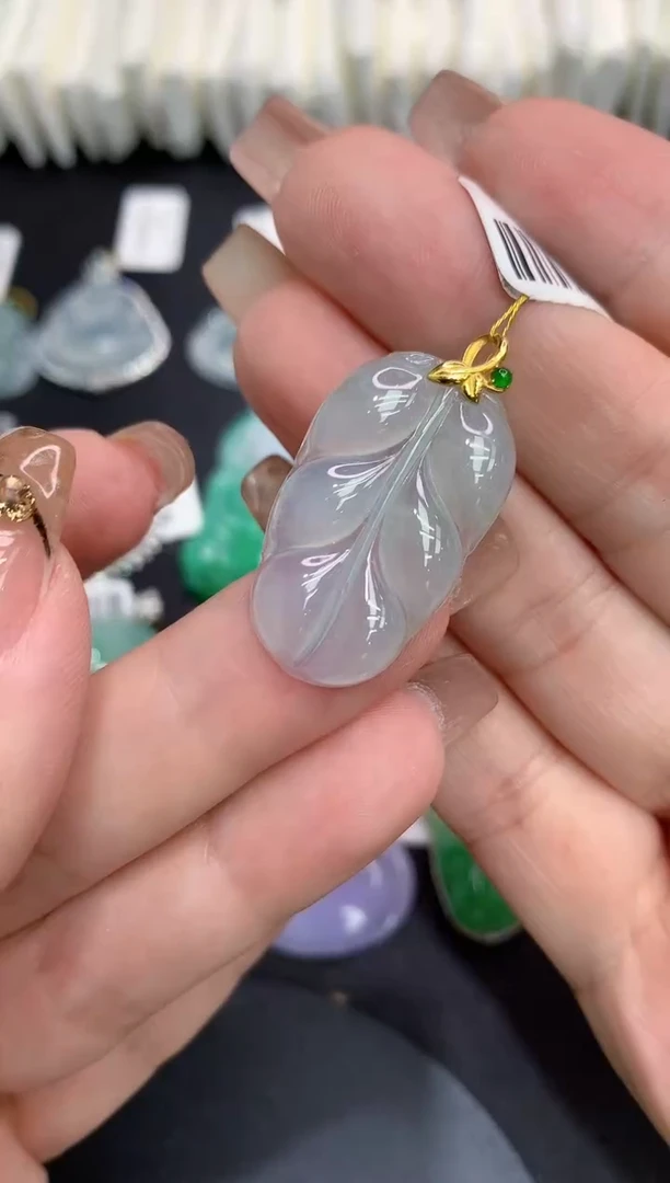 吊坠(不含链)18K金镶嵌翡翠111