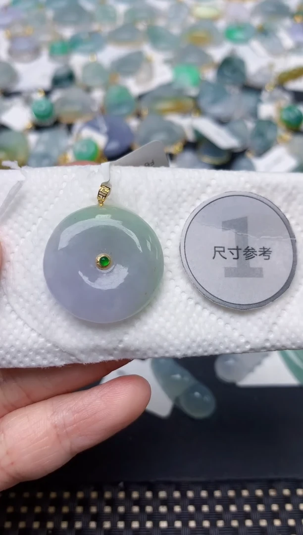 颈饰18K金镶嵌翡翠天然缅甸A货翡翠