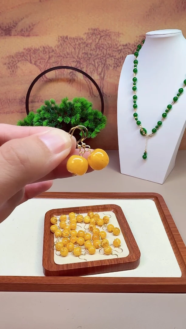 蜜蜡14K金镶嵌耳饰E01