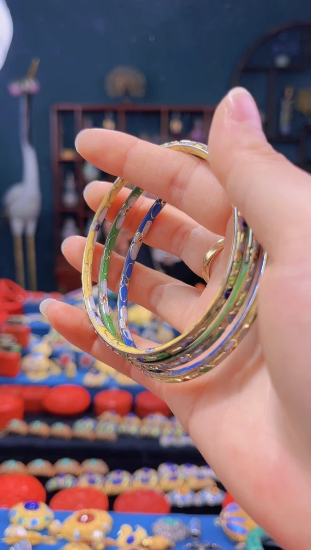 非遗绝技 景泰蓝金地叮当镯 蓝绿黄