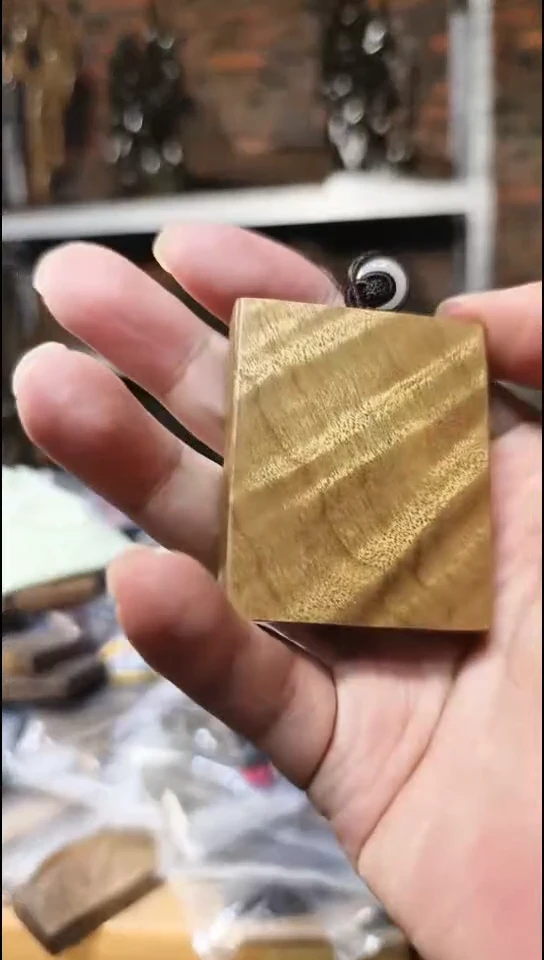 金丝楠无事牌脖挂