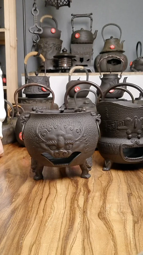 铸铁精铸炭火炉麒麟瑞兽