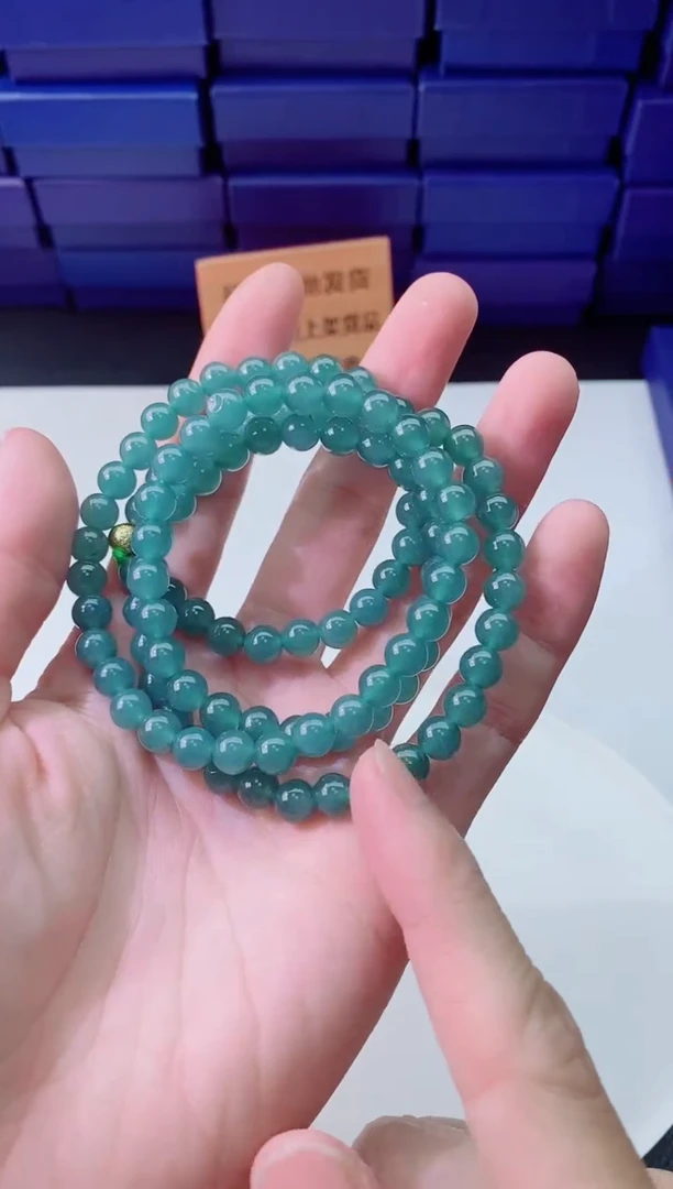 翡翠未镶嵌颈饰