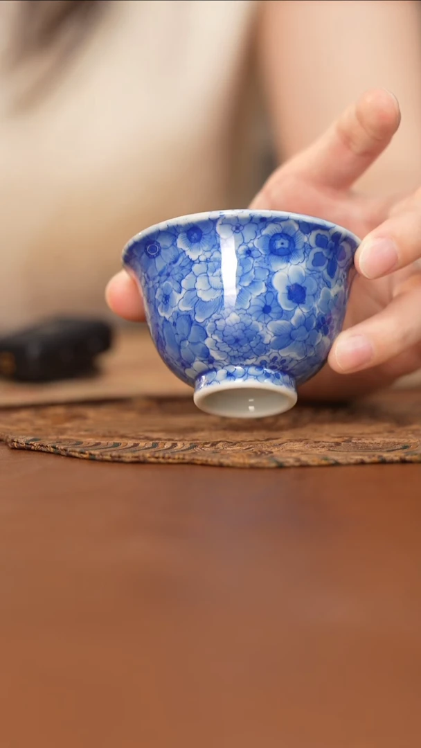 杯看山柴窑青花万花