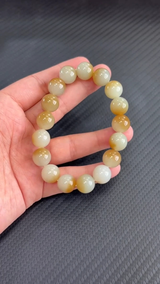 手串未镶嵌和田玉若羌微色差卡12手串mP