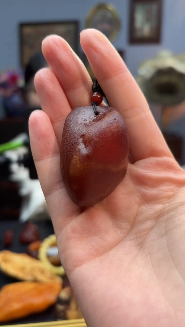 琥珀颈饰未镶嵌6*6吊坠