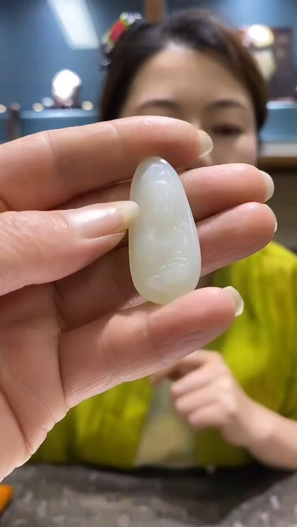 和田玉未镶嵌吊坠(不含链)吊坠